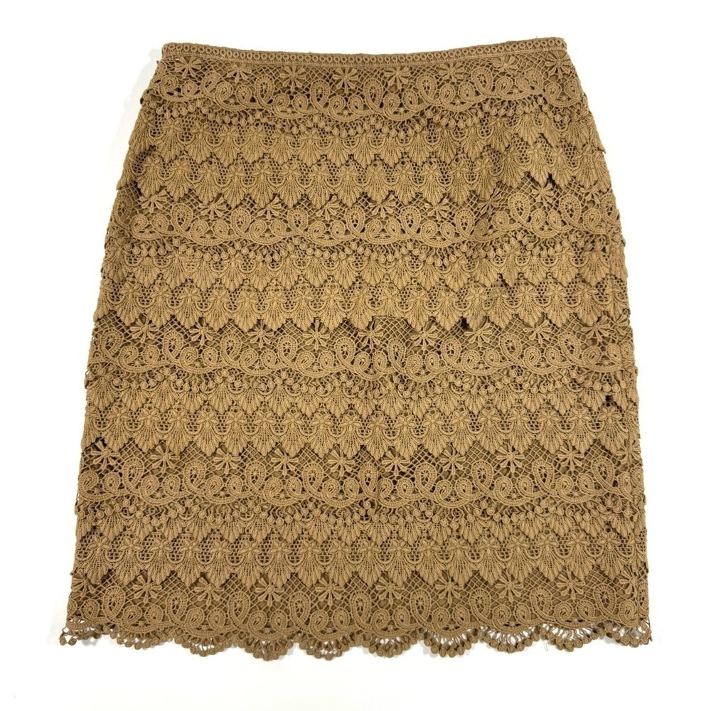 J McLaughlin Tiered Lace Pencil Skirt Beige Size 4 - Picture 3 of 7